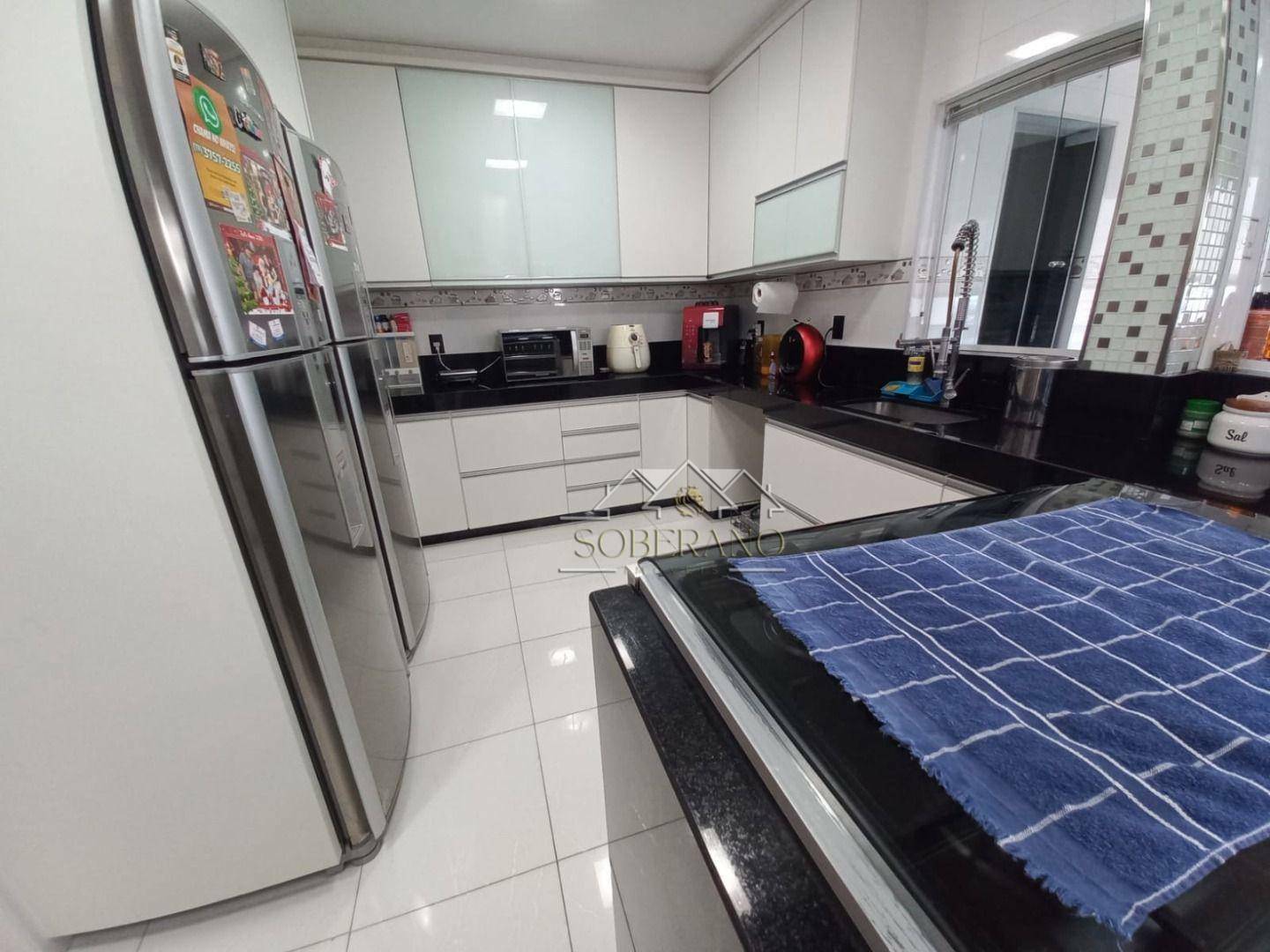 Apartamento à venda com 3 quartos, 198m² - Foto 25