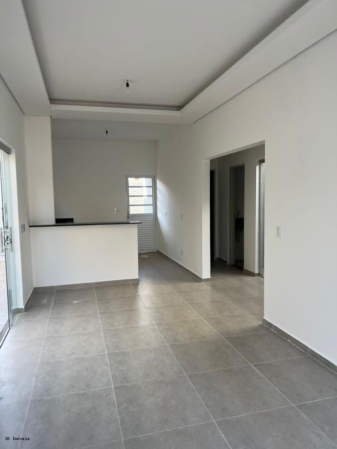 Apartamento à venda com 2 quartos, 85m² - Foto 3