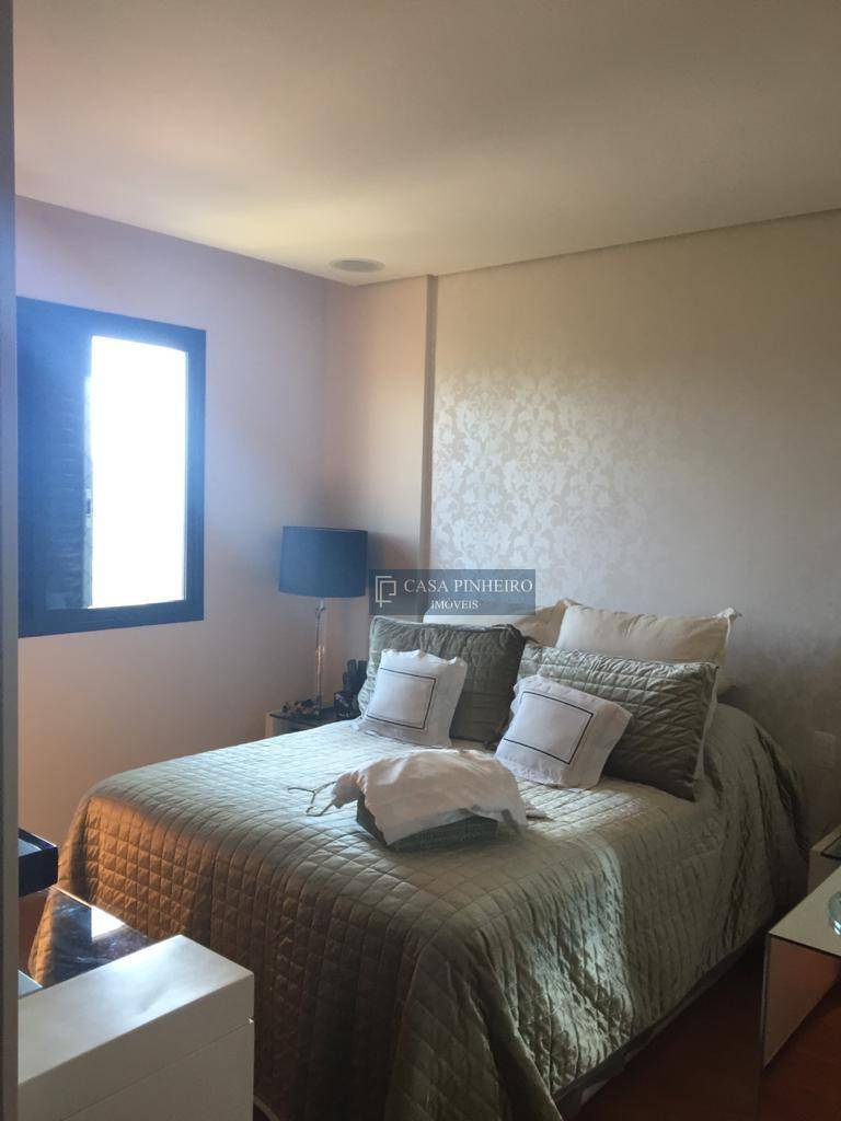 Apartamento à venda com 4 quartos, 135m² - Foto 17