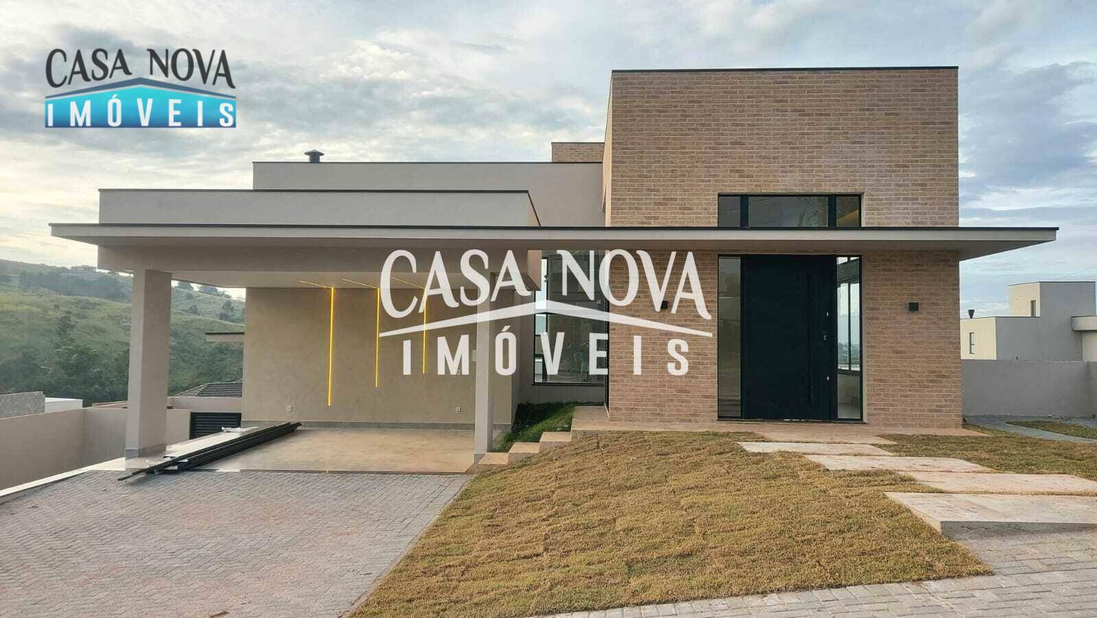 Casa de Condomínio à venda com 4 quartos, 320m² - Foto 2