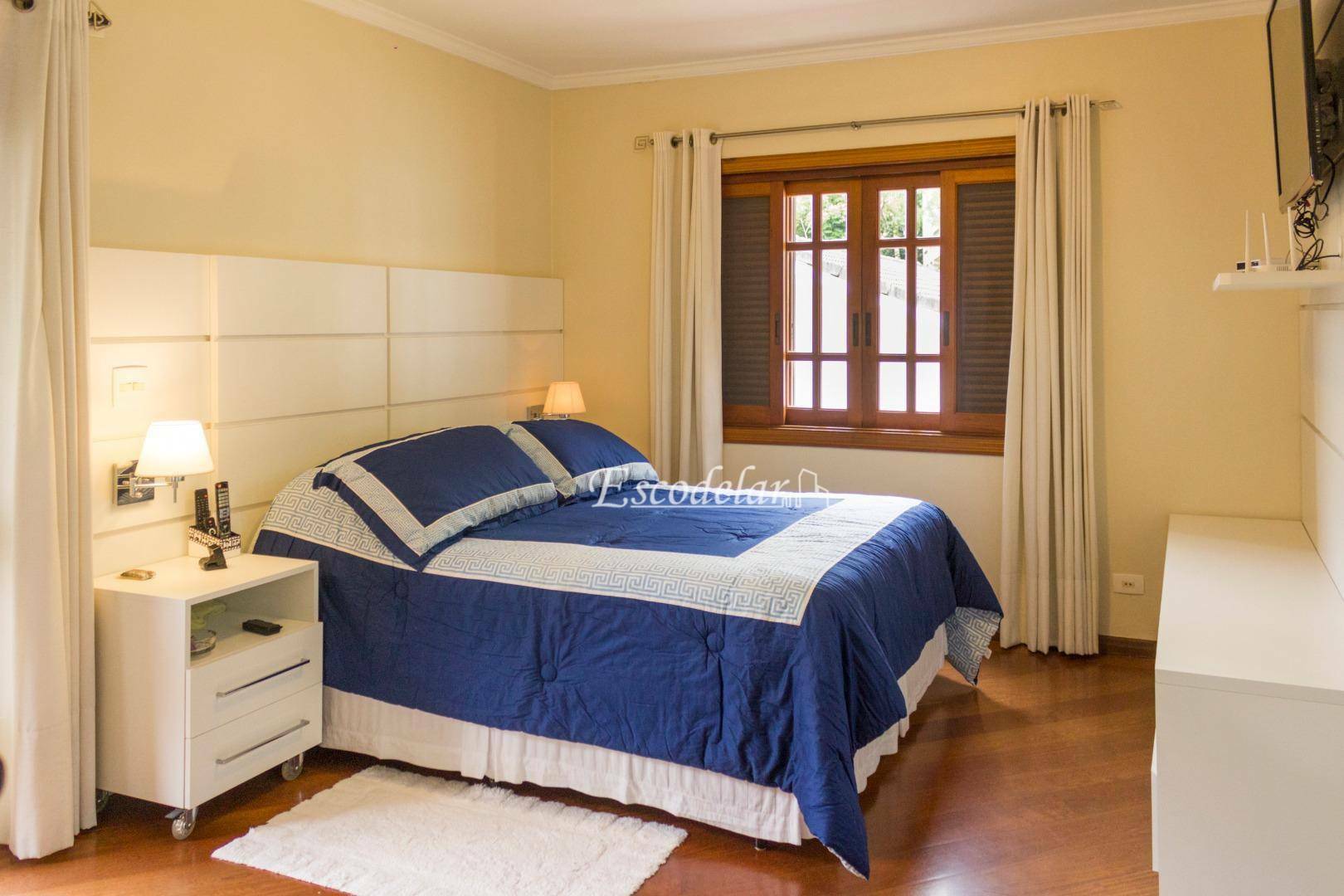 Casa de Condomínio à venda com 3 quartos, 400m² - Foto 15