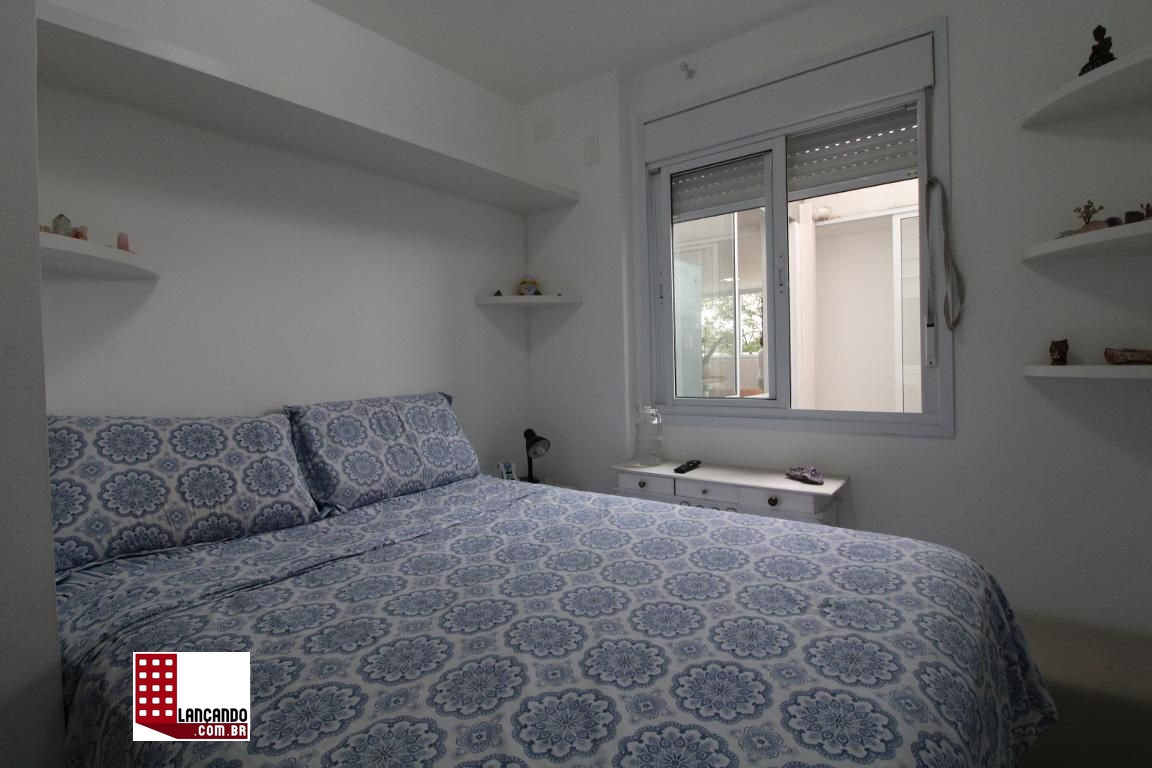 Apartamento à venda com 2 quartos, 58m² - Foto 2