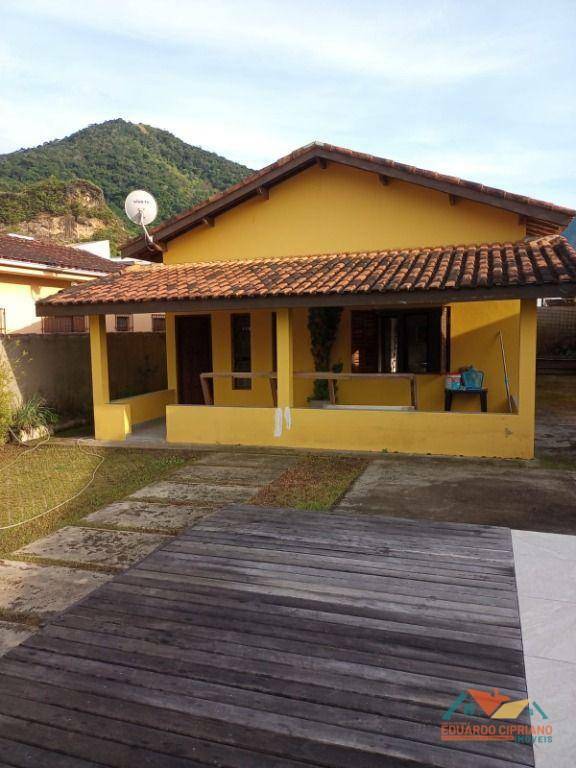 Casa à venda com 2 quartos, 90m² - Foto 2