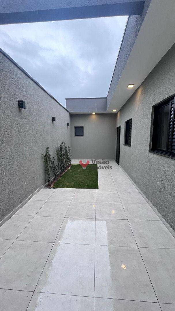 Casa à venda com 3 quartos, 107m² - Foto 14