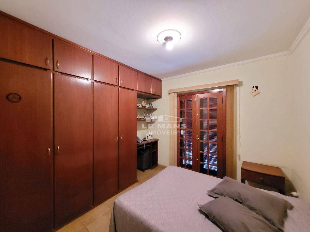 Casa à venda com 3 quartos, 200m² - Foto 15