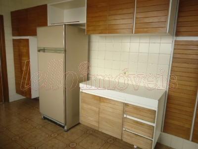 Apartamento para alugar com 3 quartos, 200m² - Foto 15