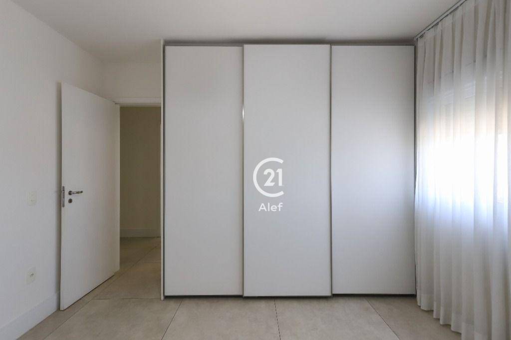 Apartamento à venda e aluguel com 4 quartos, 241m² - Foto 26