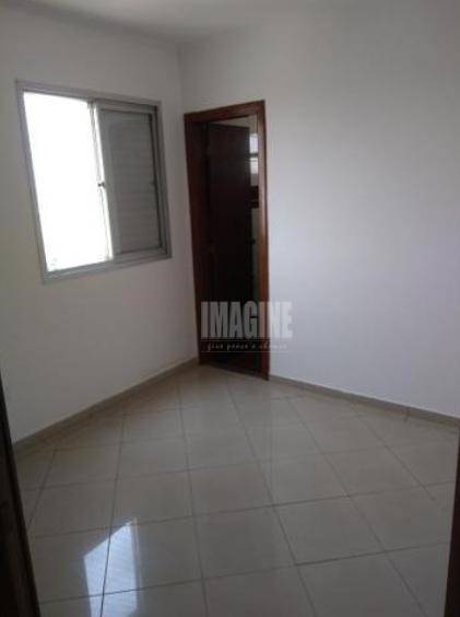 Apartamento à venda com 3 quartos, 100m² - Foto 3