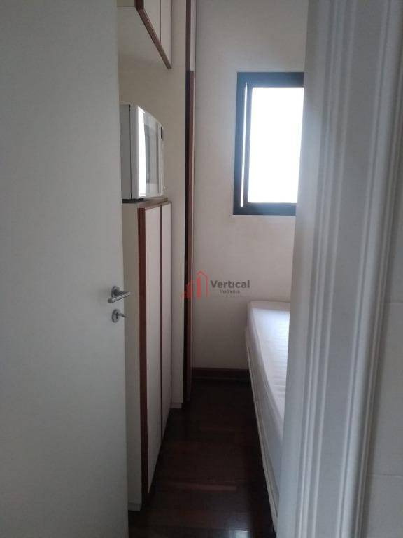 Apartamento para alugar com 3 quartos, 260m² - Foto 35