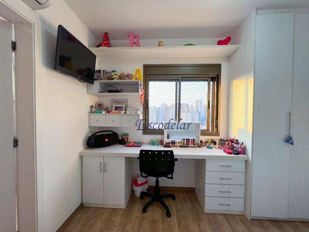 Apartamento para alugar com 3 quartos, 252m² - Foto 21