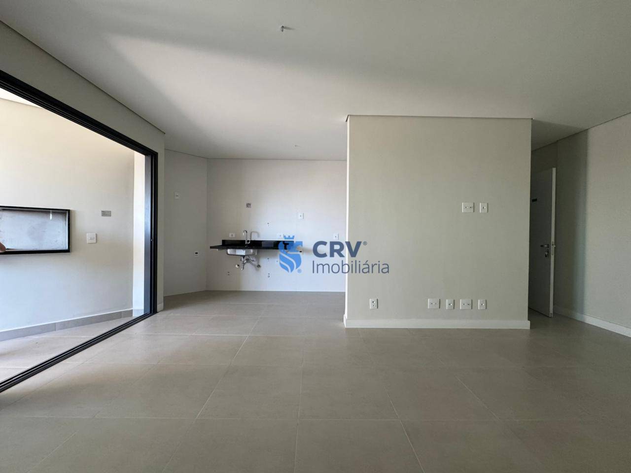 Apartamento à venda com 3 quartos, 86m² - Foto 2