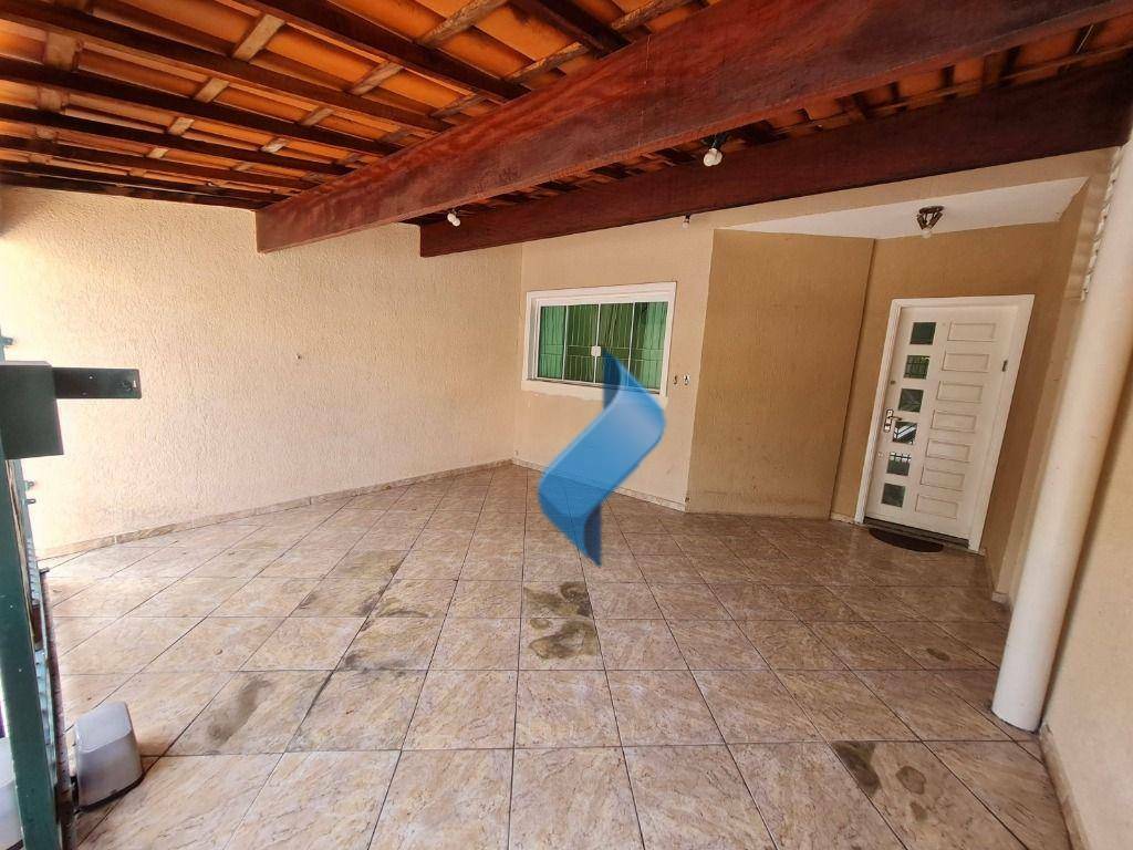 Casa à venda com 3 quartos, 94m² - Foto 3