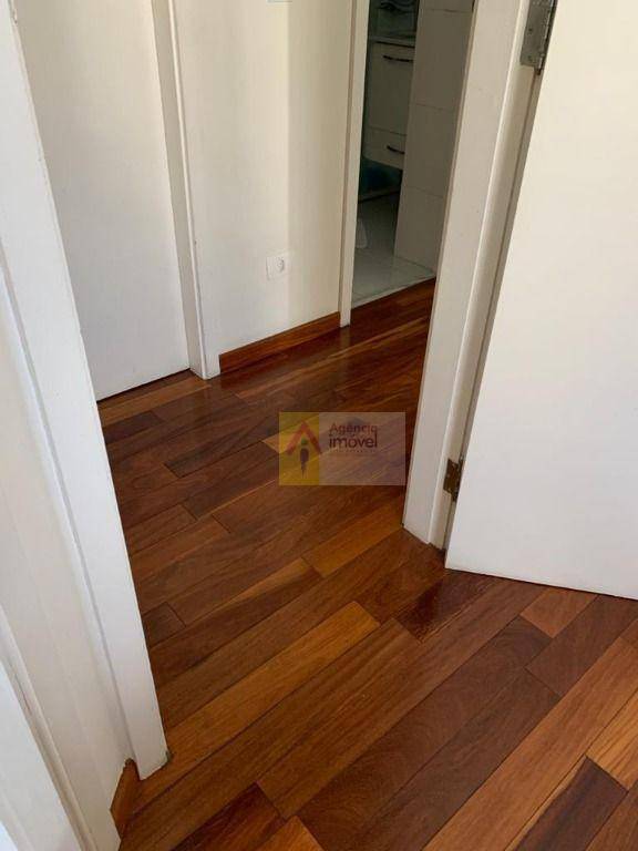 Apartamento à venda com 3 quartos, 86m² - Foto 18