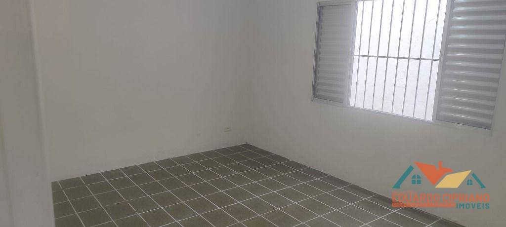 Casa para alugar com 2 quartos, 100m² - Foto 11