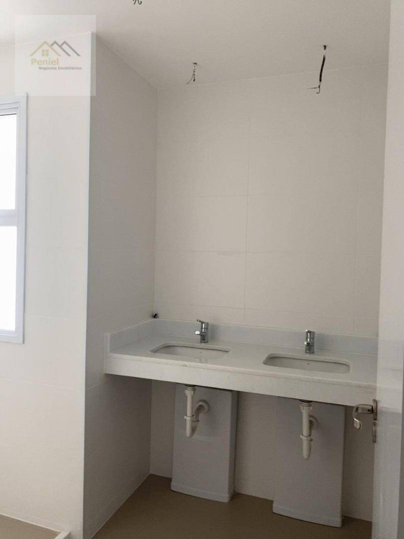 Apartamento à venda com 3 quartos, 131m² - Foto 9