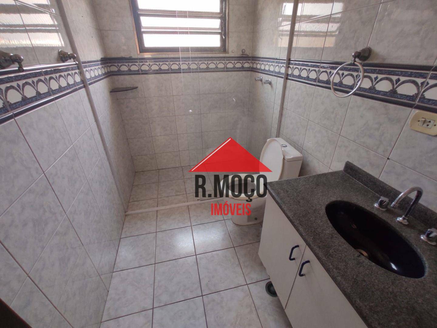 Sobrado à venda com 4 quartos, 266m² - Foto 32