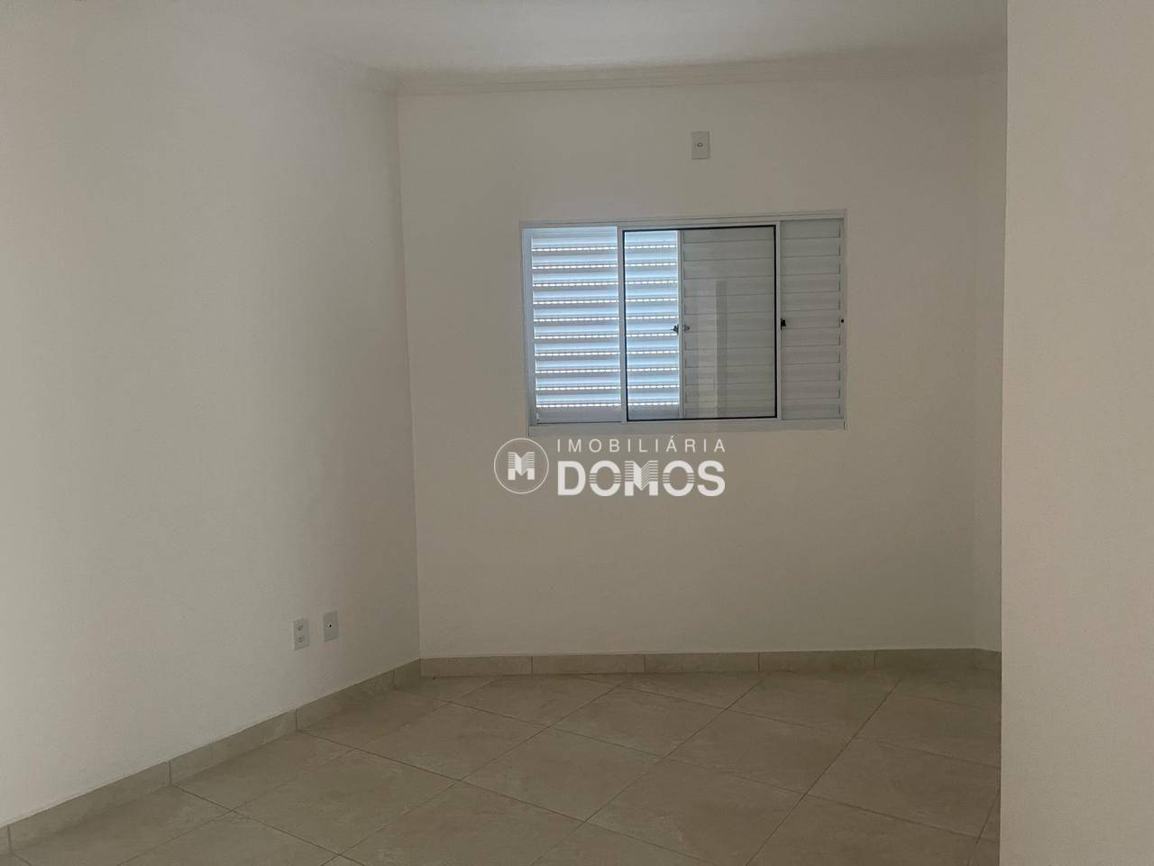 Apartamento à venda com 2 quartos, 67m² - Foto 3