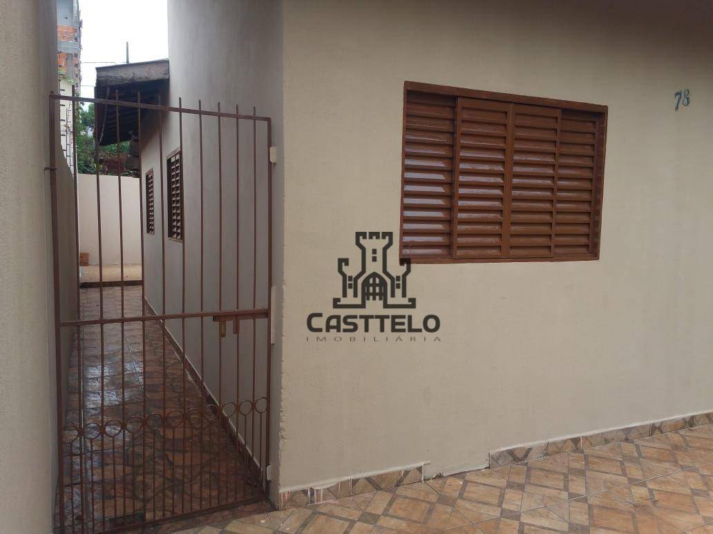 Casa à venda e aluguel com 3 quartos, 120m² - Foto 2