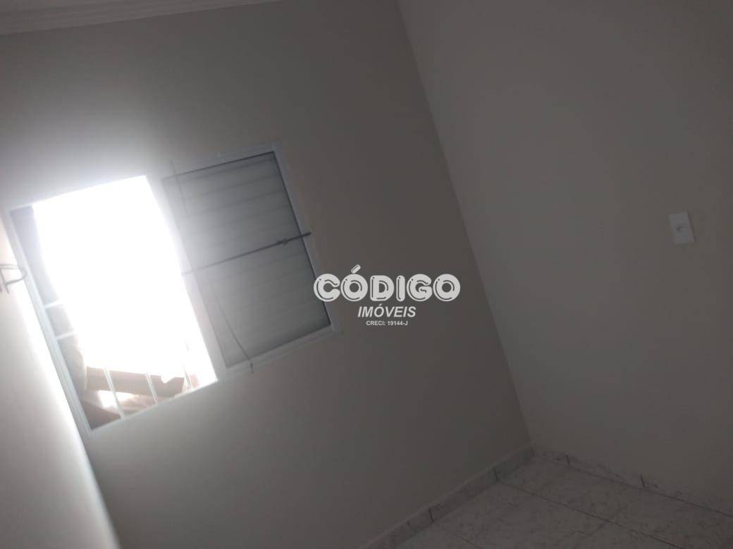 Apartamento para alugar com 2 quartos, 38m² - Foto 6