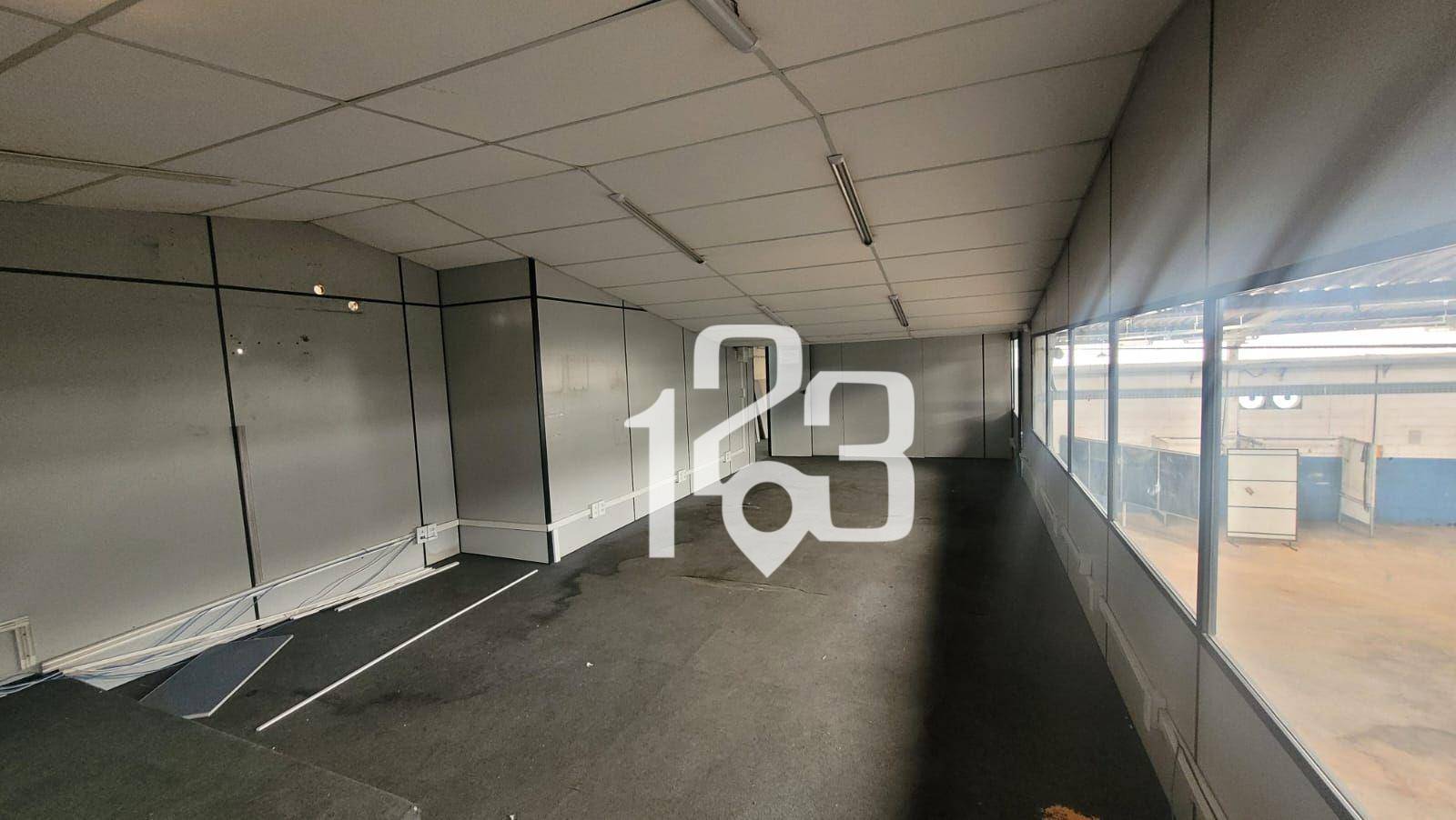 Depósito-Galpão-Armazém à venda e aluguel, 2500m² - Foto 14