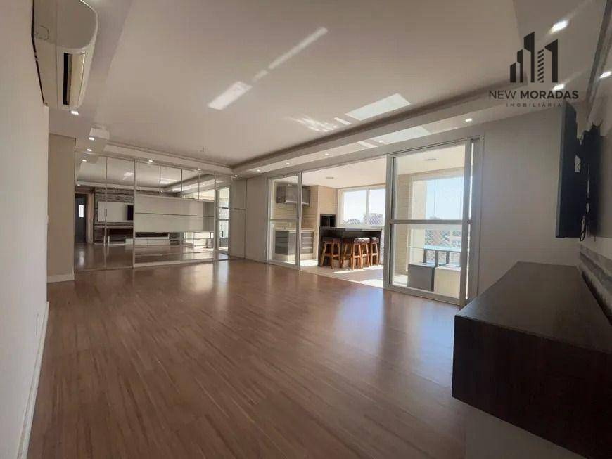 Apartamento à venda com 4 quartos, 143m² - Foto 1