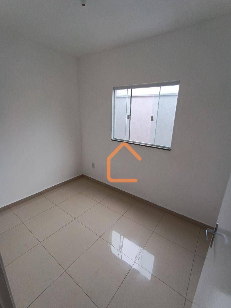 Casa para alugar com 2 quartos, 80m² - Foto 4