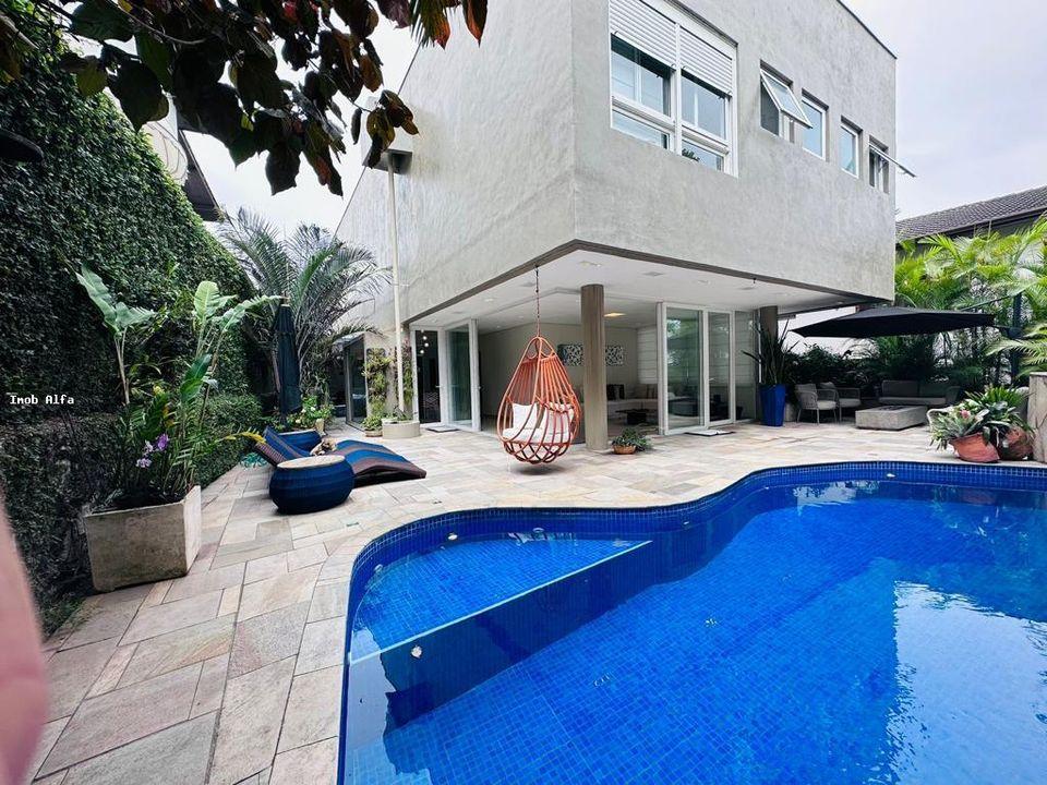 Casa de Condomínio à venda com 4 quartos, 550m² - Foto 2