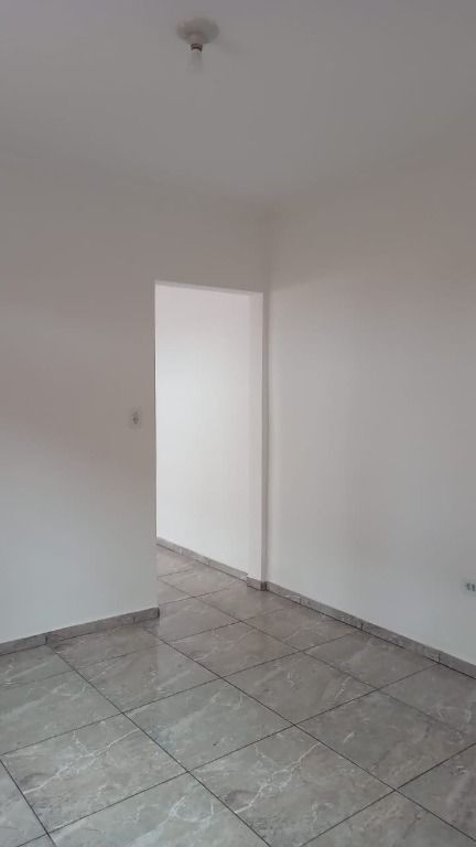 Casa para alugar com 1 quarto, 40m² - Foto 6