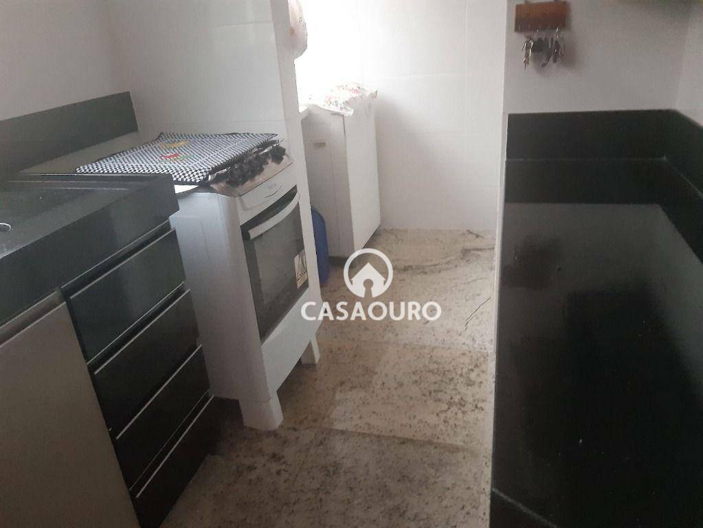 Apartamento à venda com 2 quartos, 67m² - Foto 17