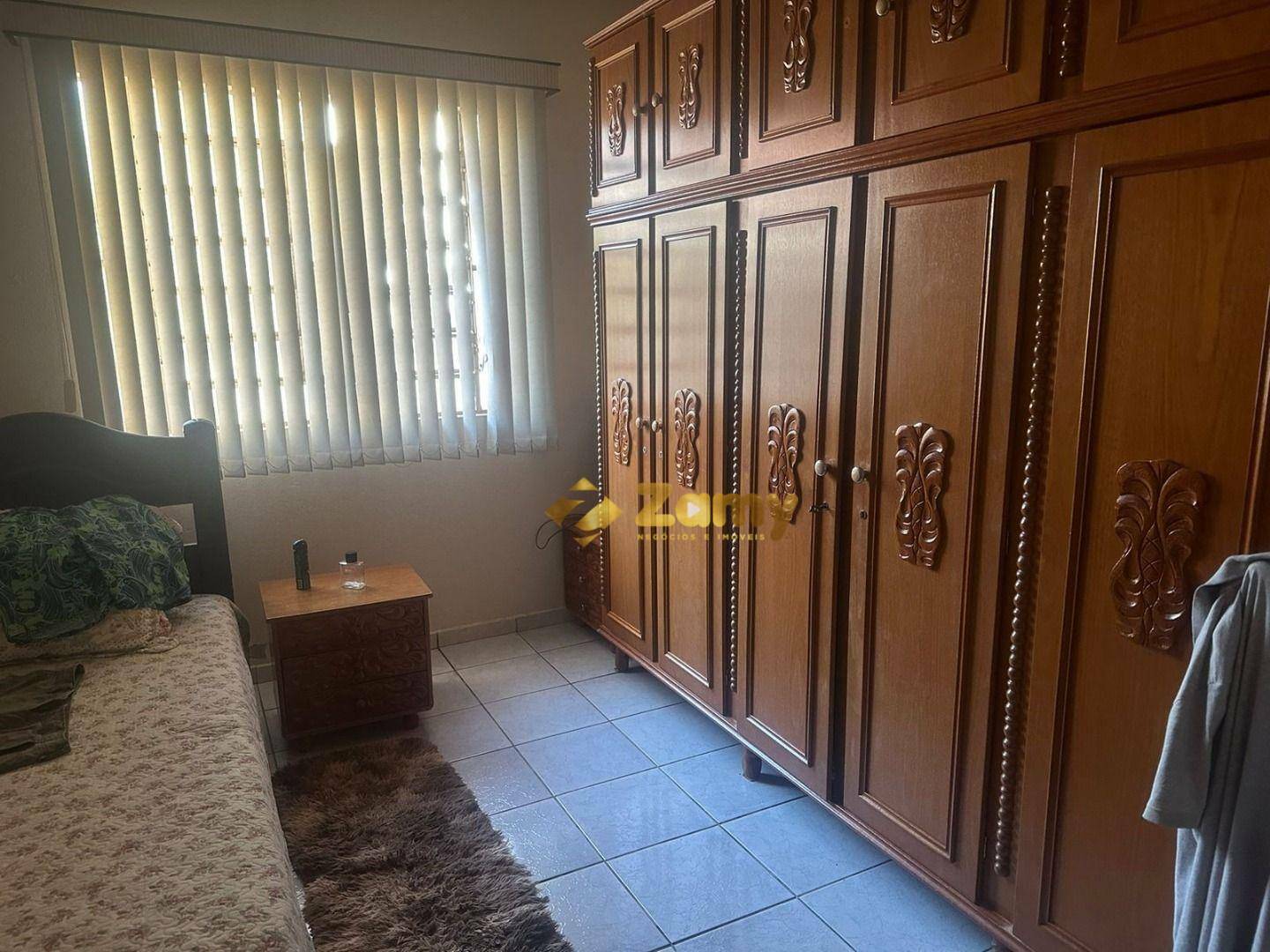 Chácara à venda com 3 quartos, 220m² - Foto 2