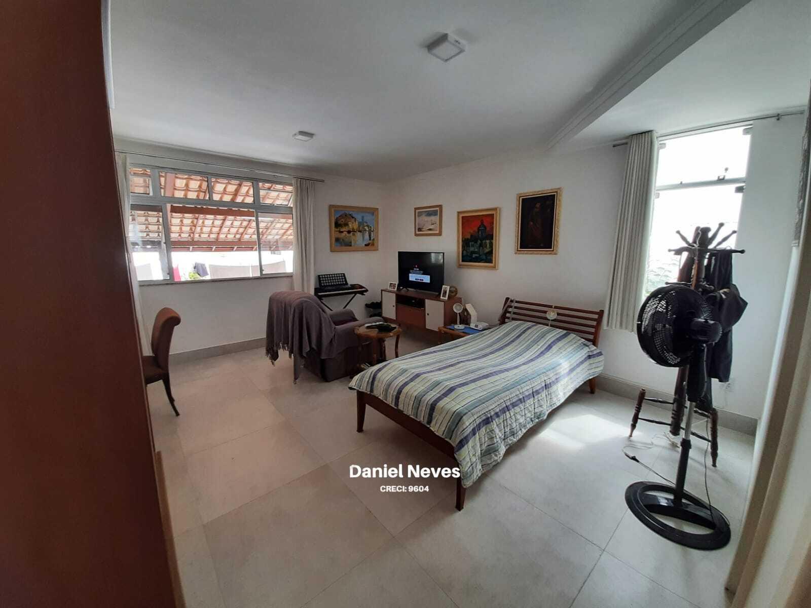 Casa de Condomínio à venda com 5 quartos, 317m² - Foto 17