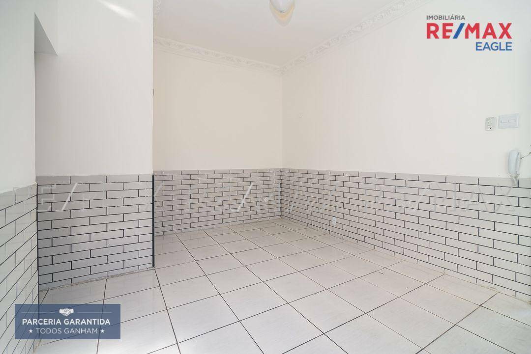 Apartamento à venda com 2 quartos, 60m² - Foto 4