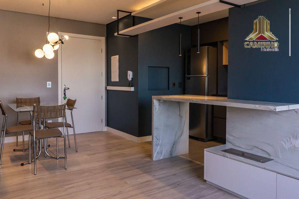 Apartamento à venda com 2 quartos, 64m² - Foto 2