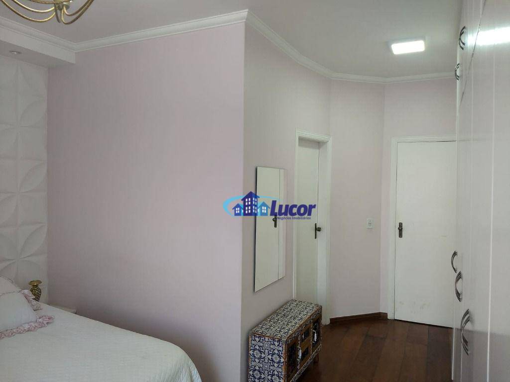 Sobrado à venda com 3 quartos, 250m² - Foto 25