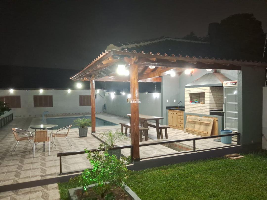 Casa à venda com 3 quartos, 900m² - Foto 5