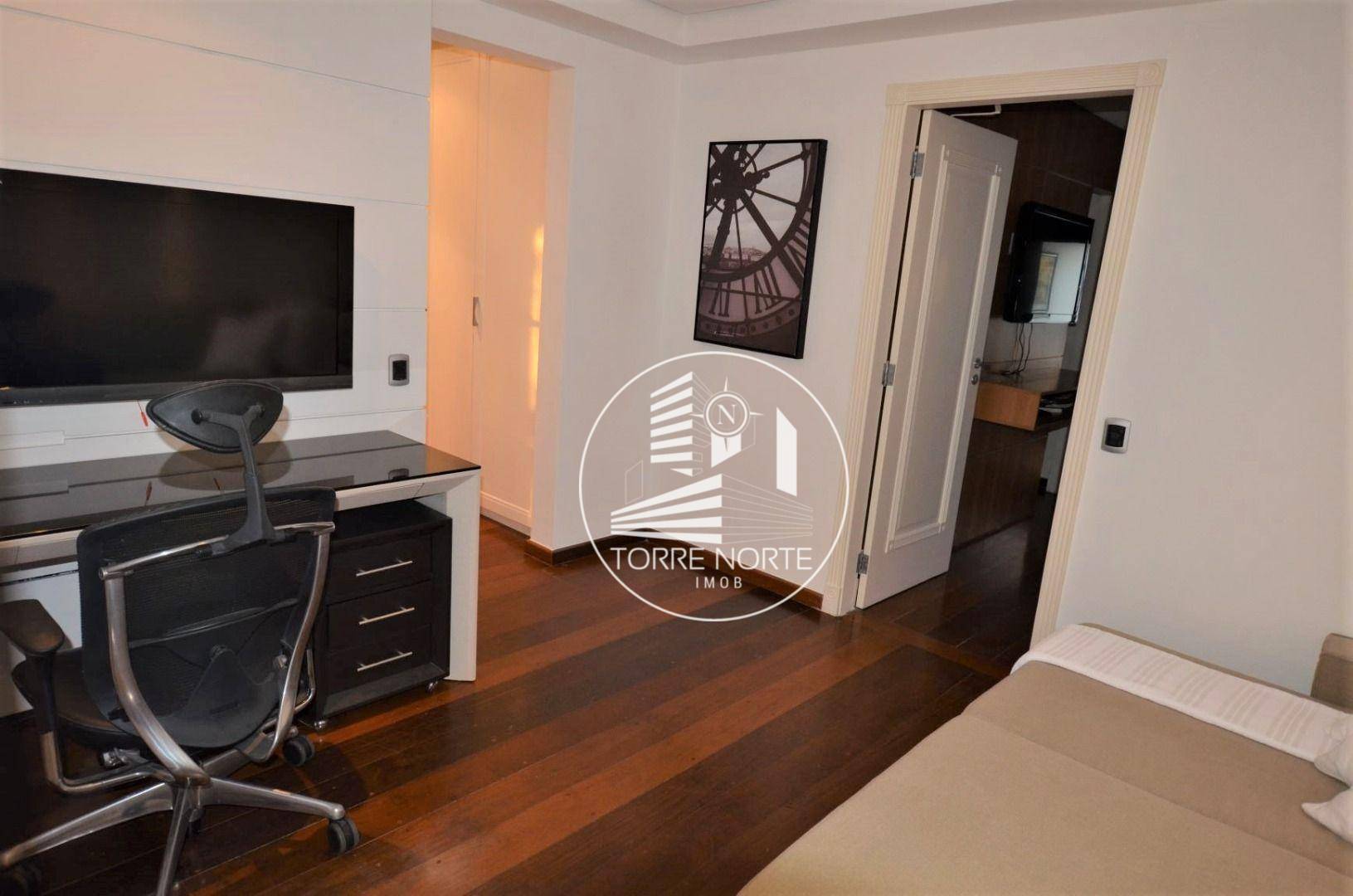 Apartamento para alugar com 3 quartos, 280m² - Foto 23