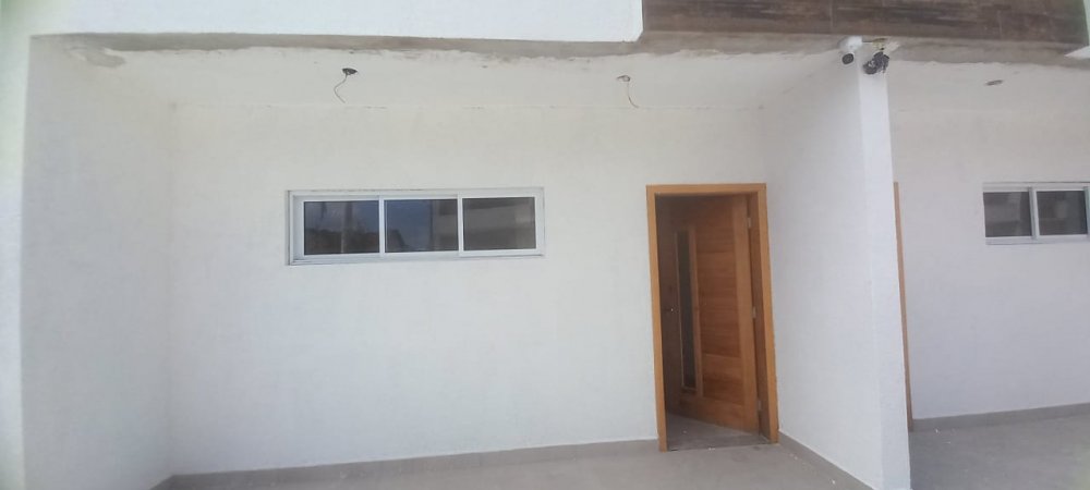 Casa à venda com 3 quartos, 45m² - Foto 2