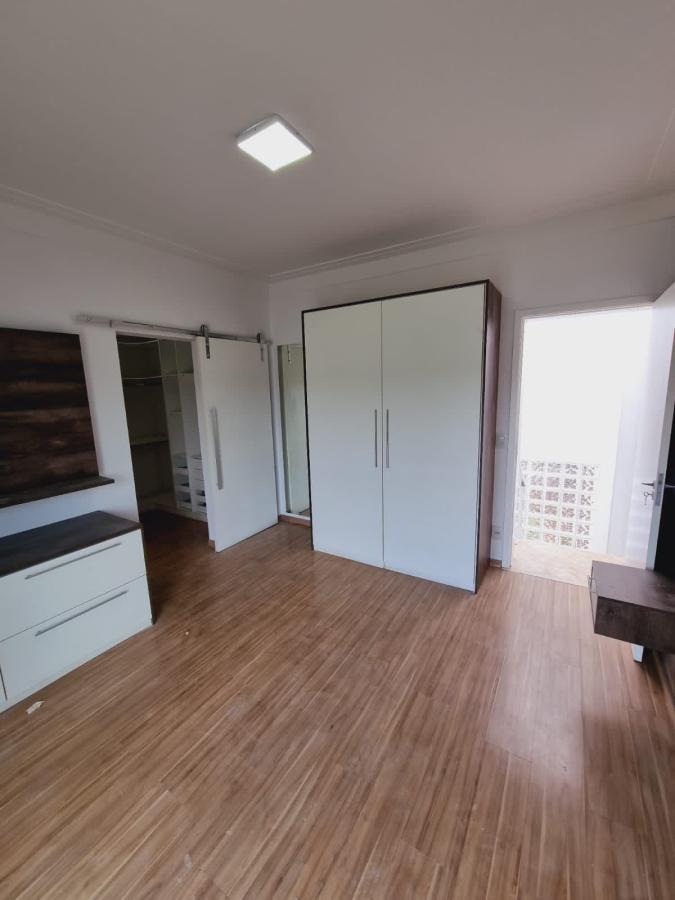 Casa de Condomínio à venda com 3 quartos, 208m² - Foto 21