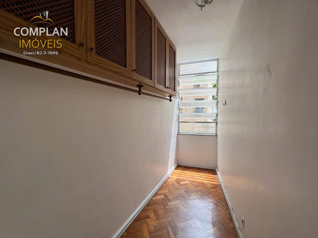 Apartamento à venda com 3 quartos, 160m² - Foto 15