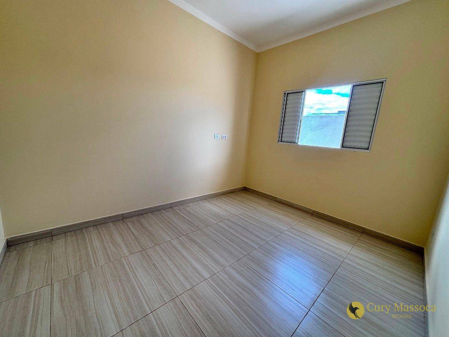 Casa à venda com 2 quartos, 90m² - Foto 5