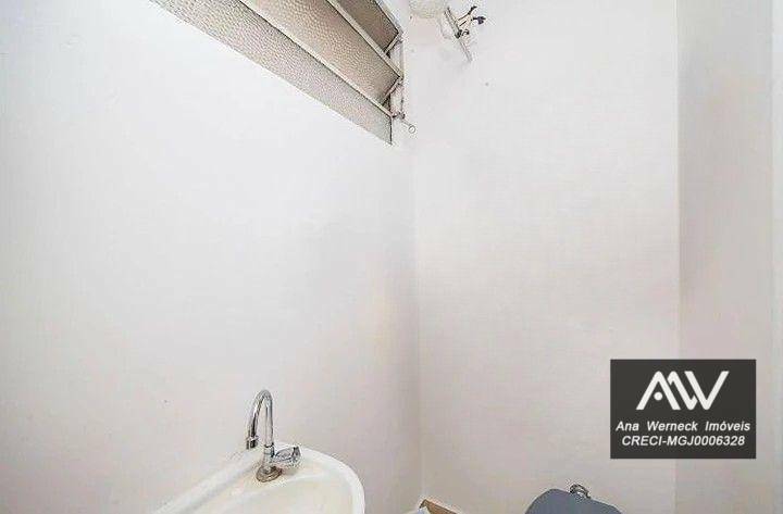 Apartamento à venda com 2 quartos, 70m² - Foto 11