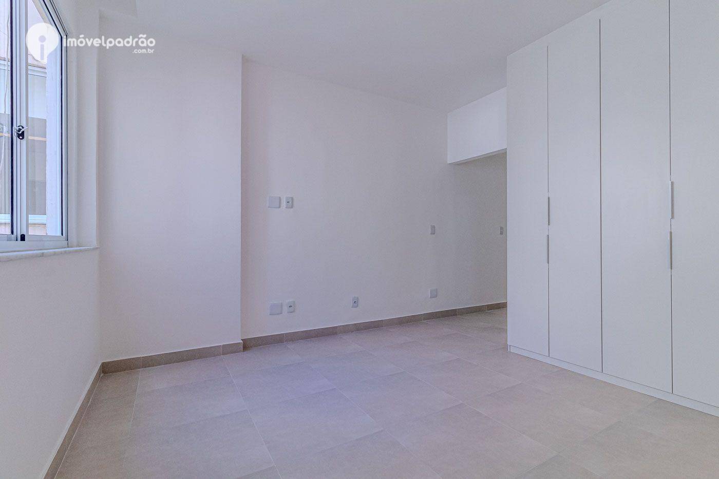 Apartamento à venda com 3 quartos, 135m² - Foto 24