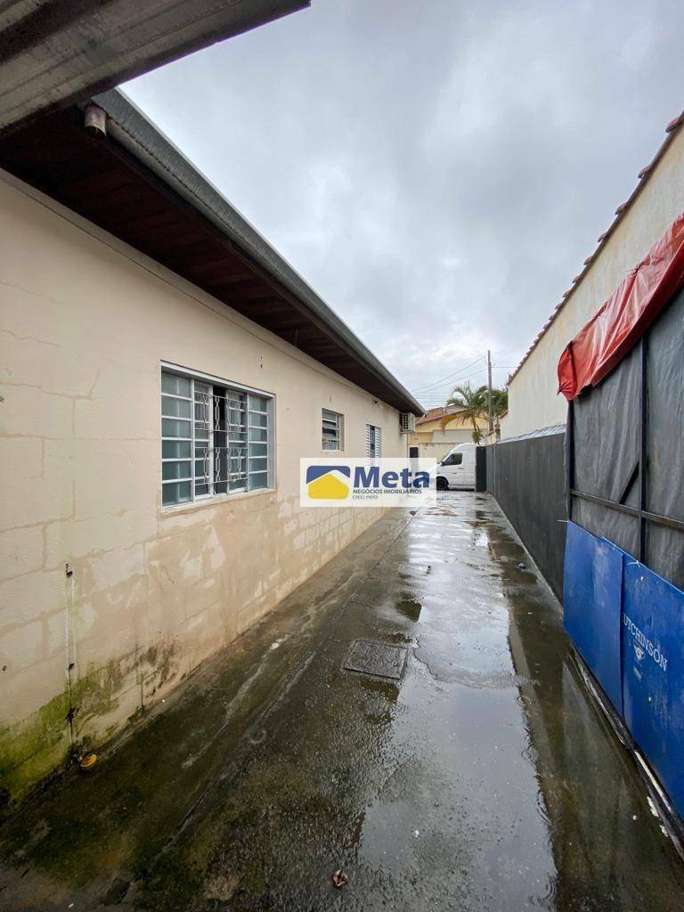 Casa à venda com 2 quartos, 50m² - Foto 3