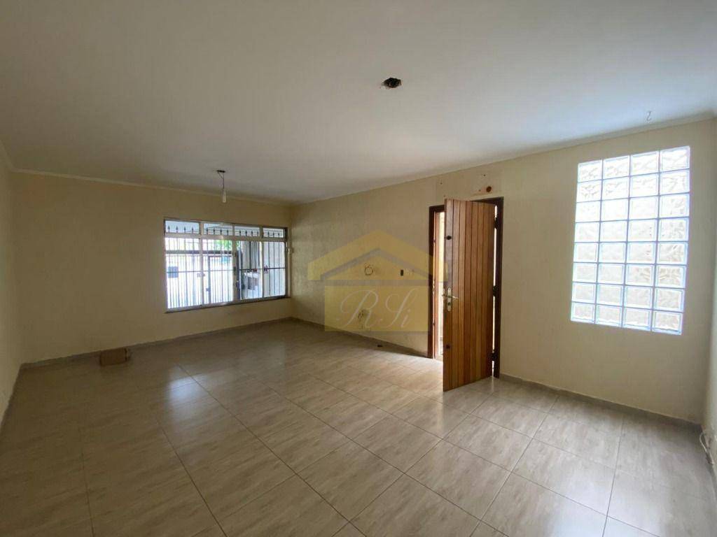 Sobrado à venda com 3 quartos, 150m² - Foto 1