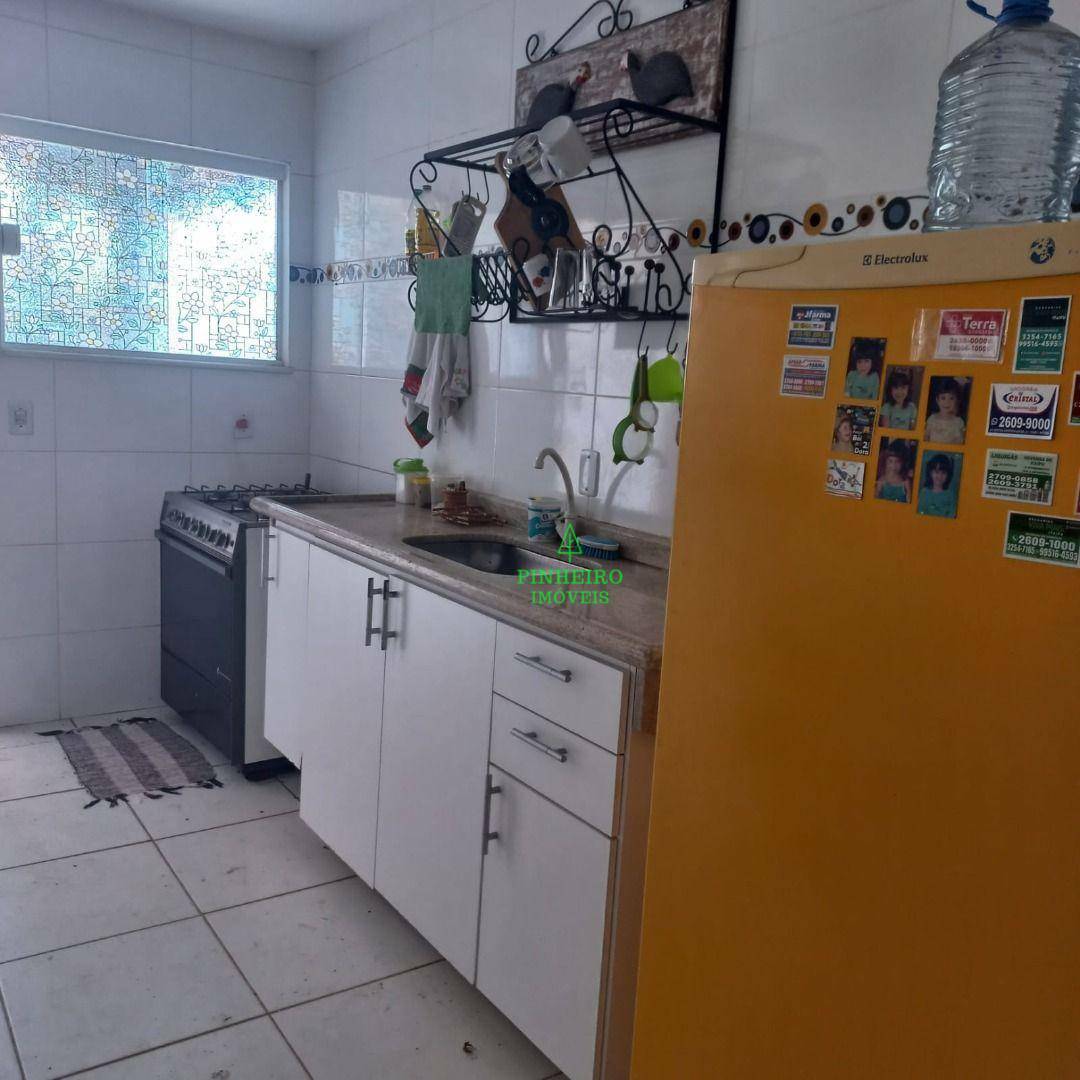 Casa à venda com 3 quartos, 100m² - Foto 5