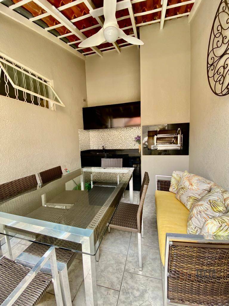 Casa à venda com 2 quartos, 95m² - Foto 11