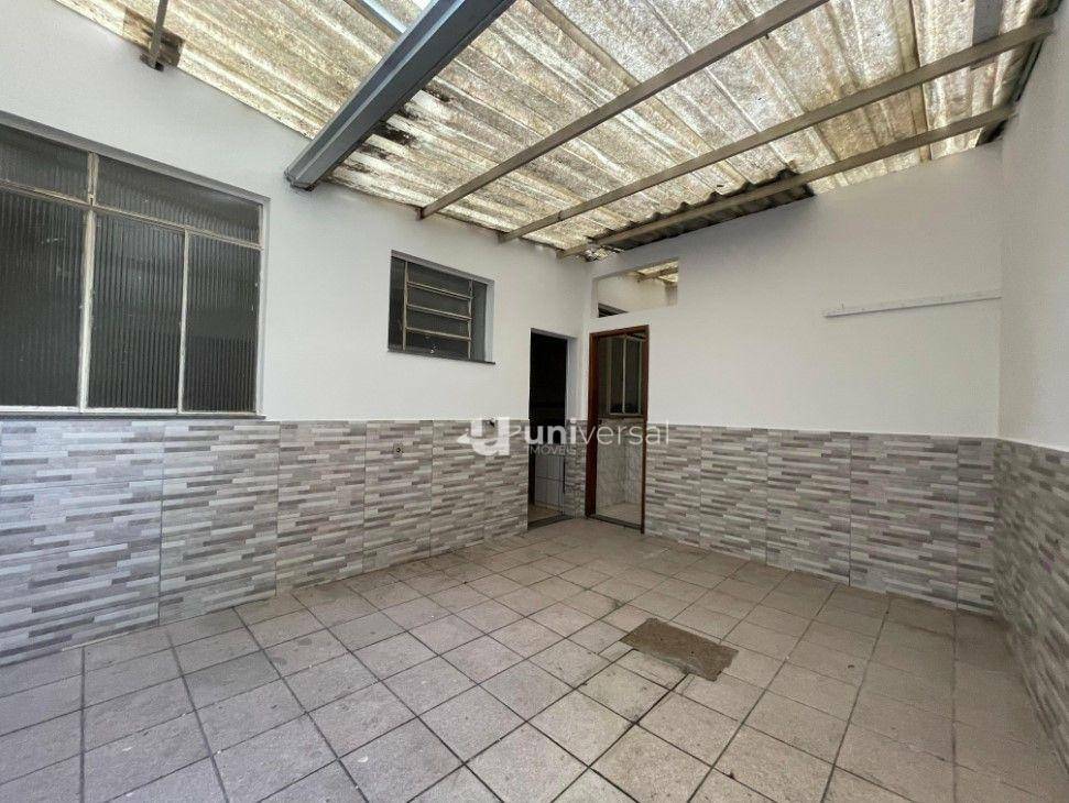 Apartamento para alugar com 3 quartos, 130m² - Foto 15