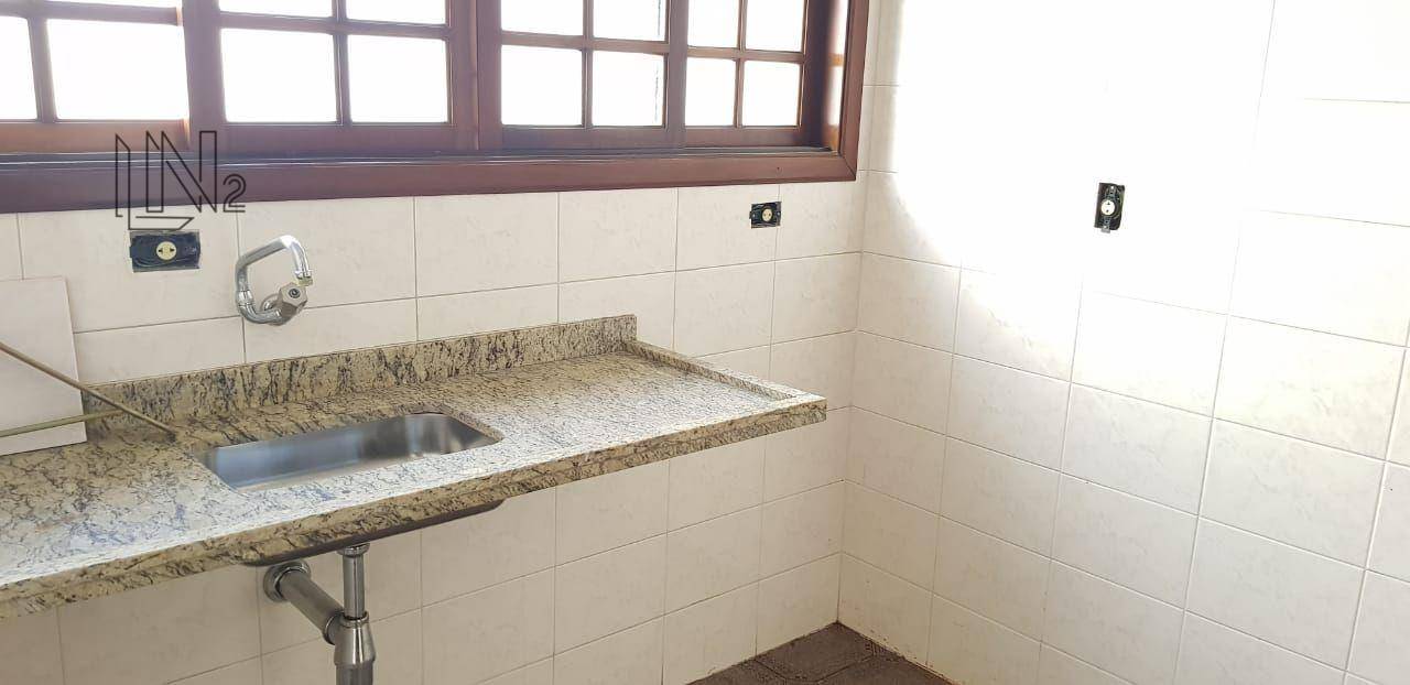 Sobrado à venda com 3 quartos, 250m² - Foto 14