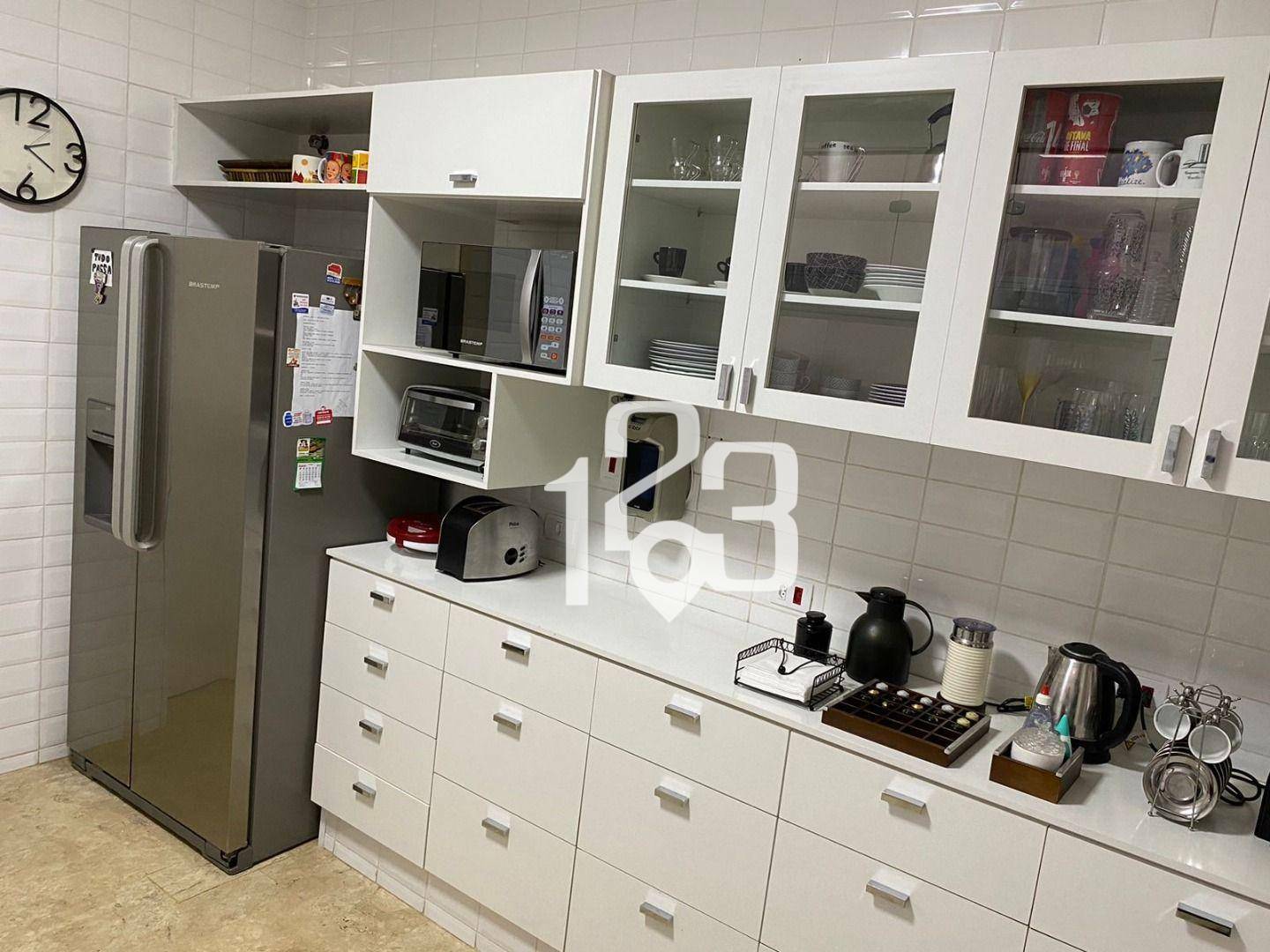 Casa à venda com 4 quartos, 400m² - Foto 16