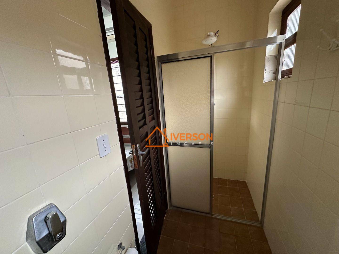 Casa à venda com 3 quartos, 340m² - Foto 20